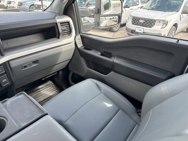 Used 2023 Ford F350 XL w/ Snow Plow/Camper Package AWD/4WD image 20