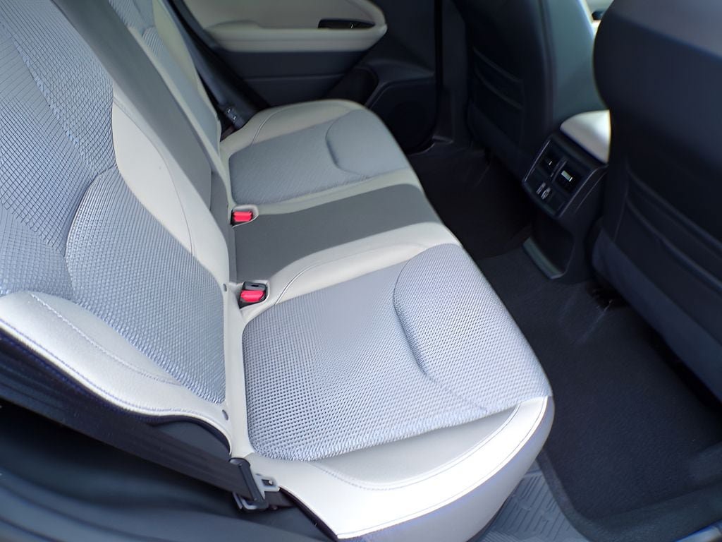Certified 2025 Subaru Forester Premium AWD/4WD image 8