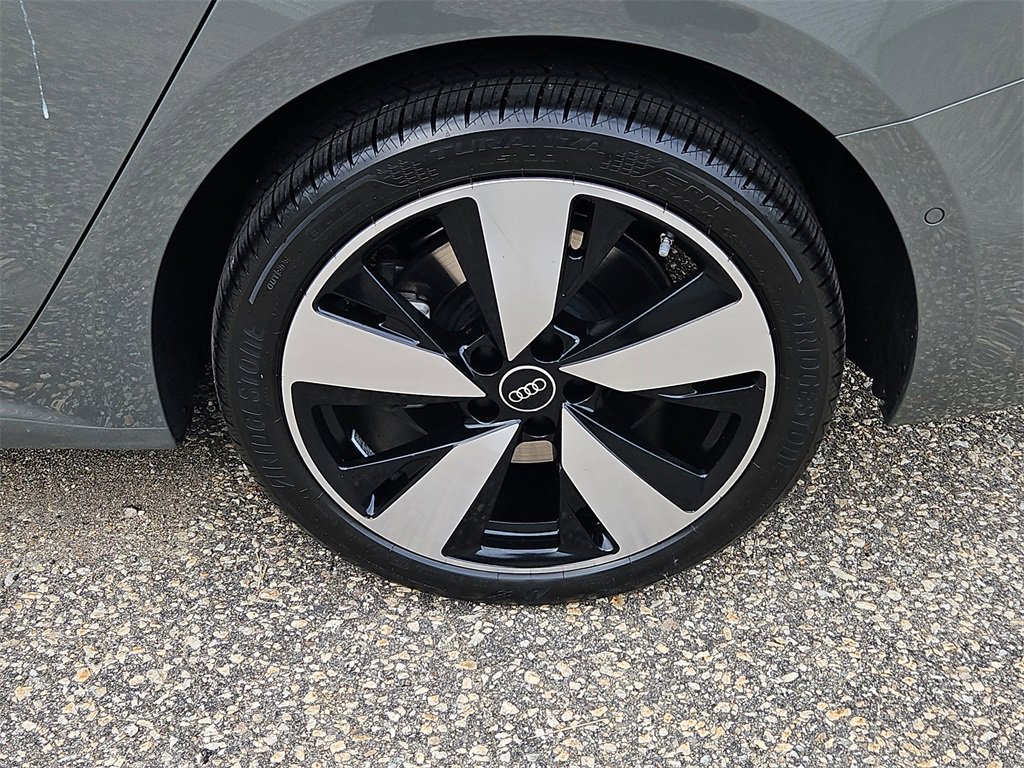 Used 2025 Audi A5 2.0T Premium Plus image 8