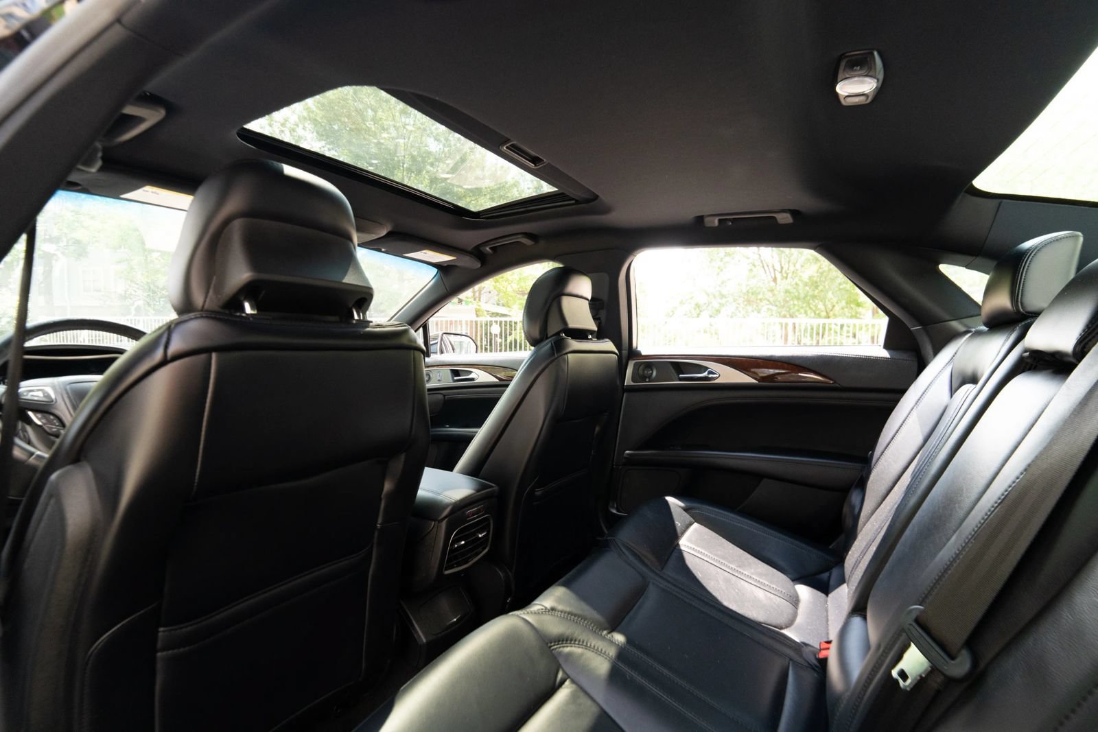 Used 2019 Lincoln MKZ Reserve w/ Reserve Plus Package AWD/4WD image 23