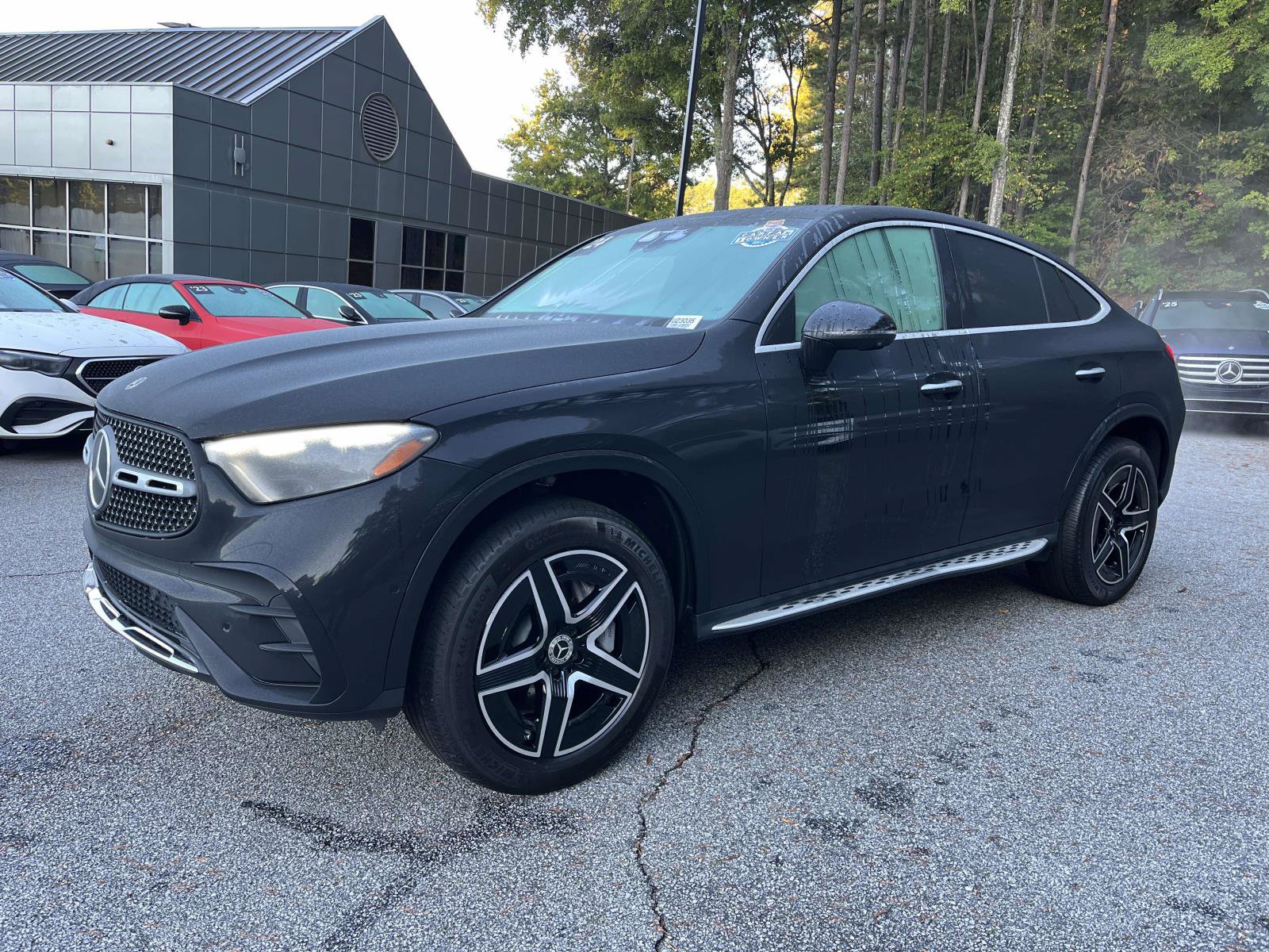 Used 2024 Mercedes-Benz GLC 300 4MATIC image 3