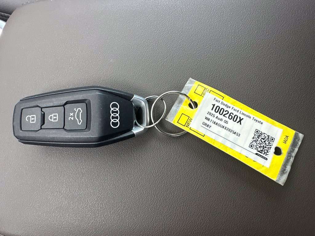 Used 2025 Audi Q5 Premium AWD/4WD image 50