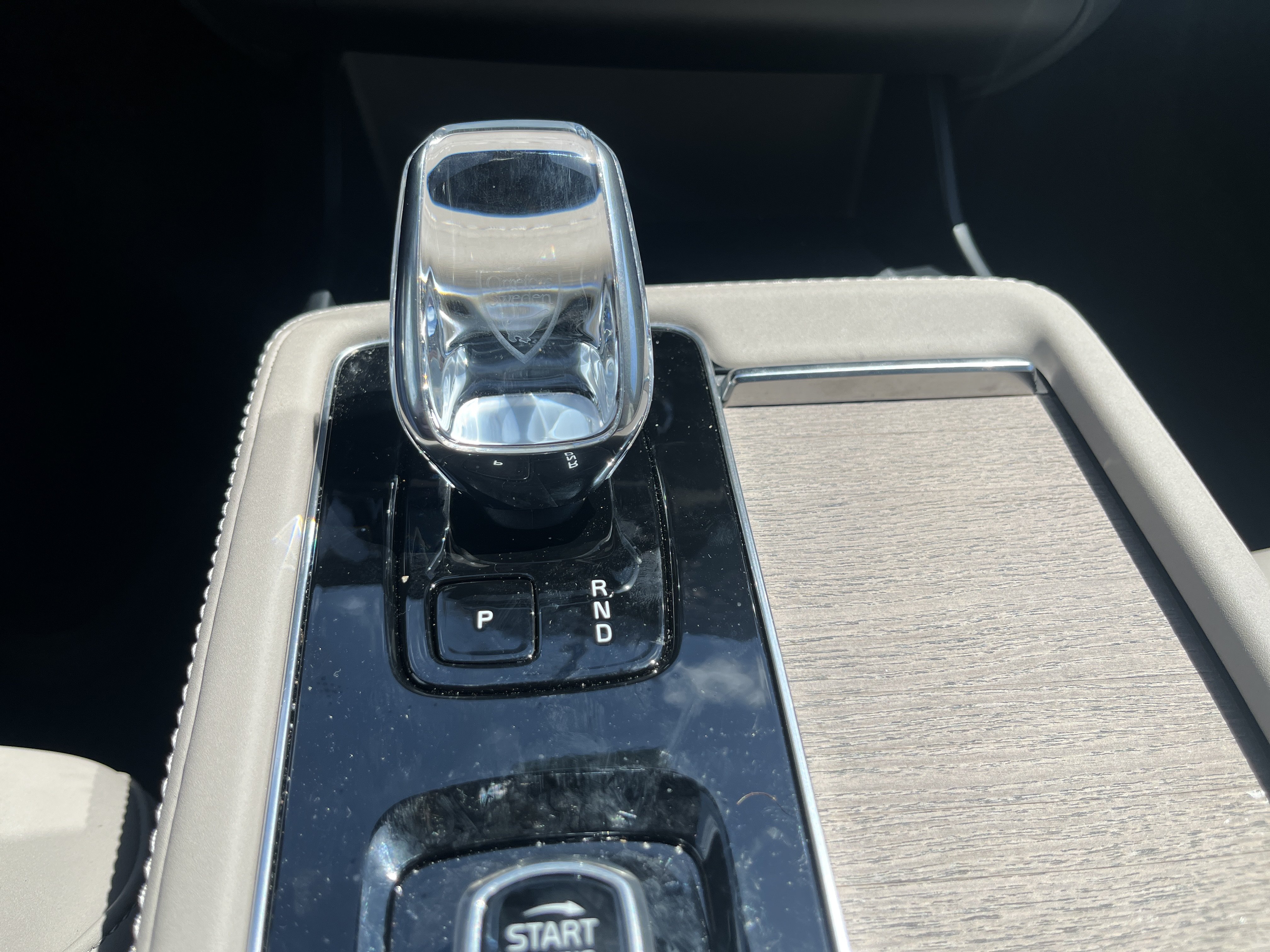 New 2026 Volvo XC90 B6 Plus w/ Protection Package Premier AWD/4WD image 19