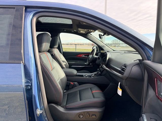 Certified 2025 Chevrolet Traverse RS image 12