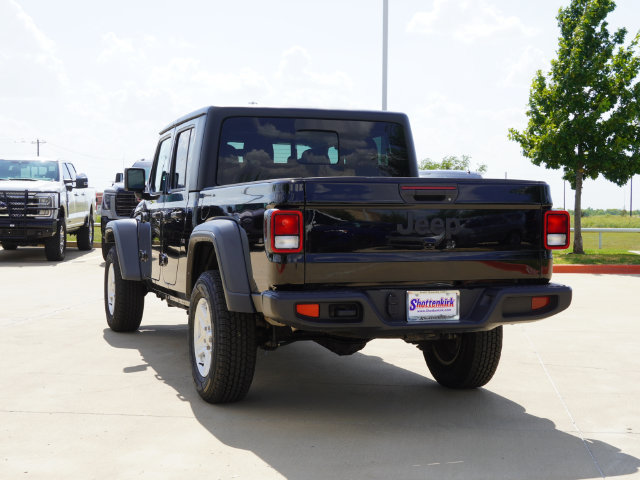 Used 2023 Jeep Gladiator Sport AWD/4WD image 7