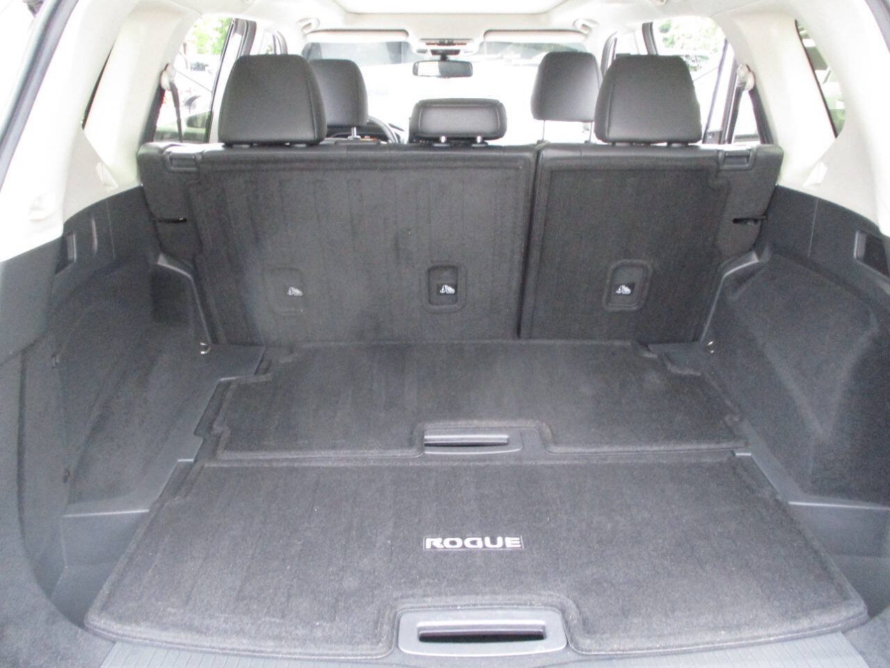 Used 2024 Nissan Rogue Platinum w/ Platinum Premium Package FWD image 35