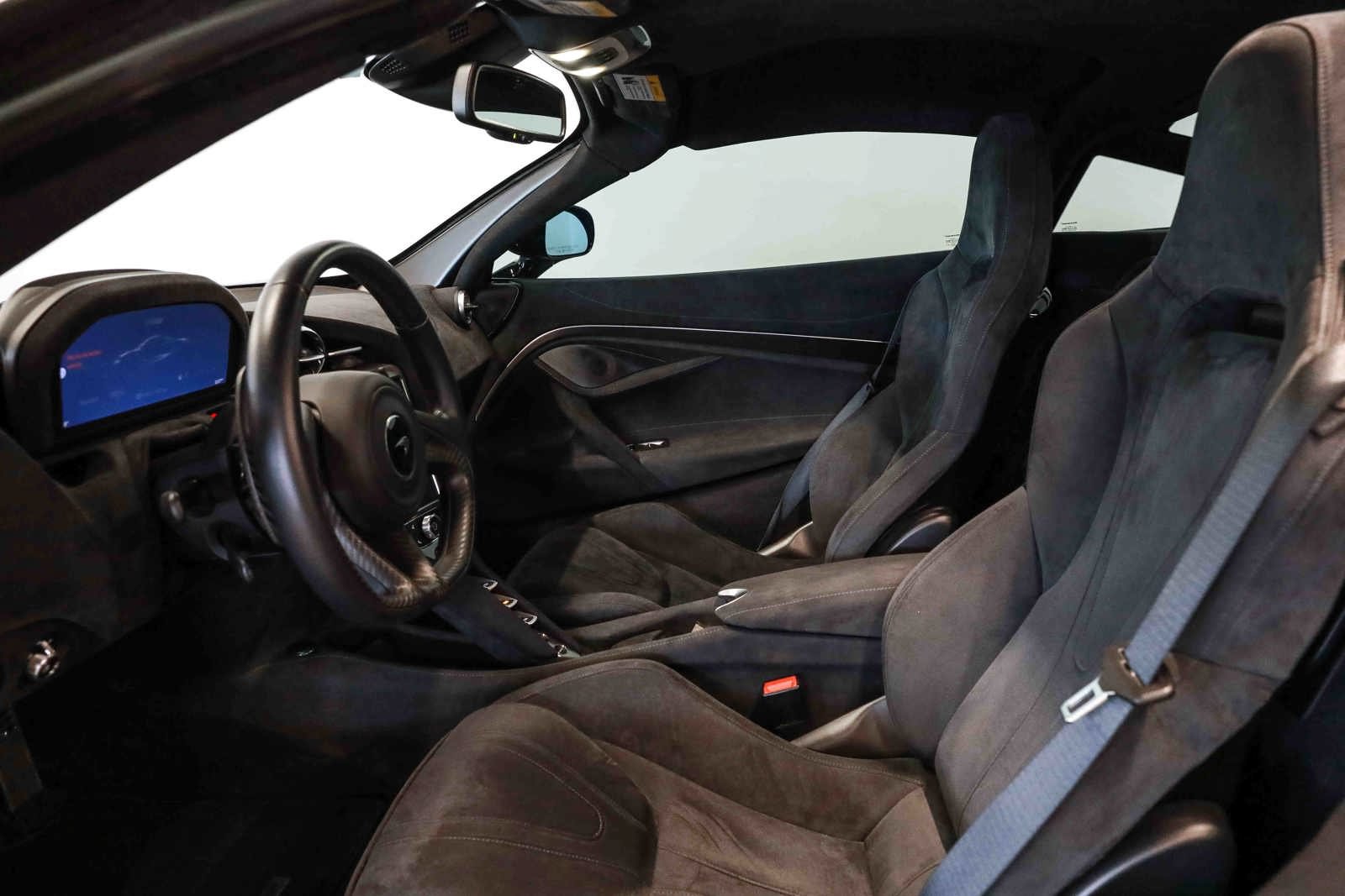 Used 2019 McLaren 720S RWD image 36