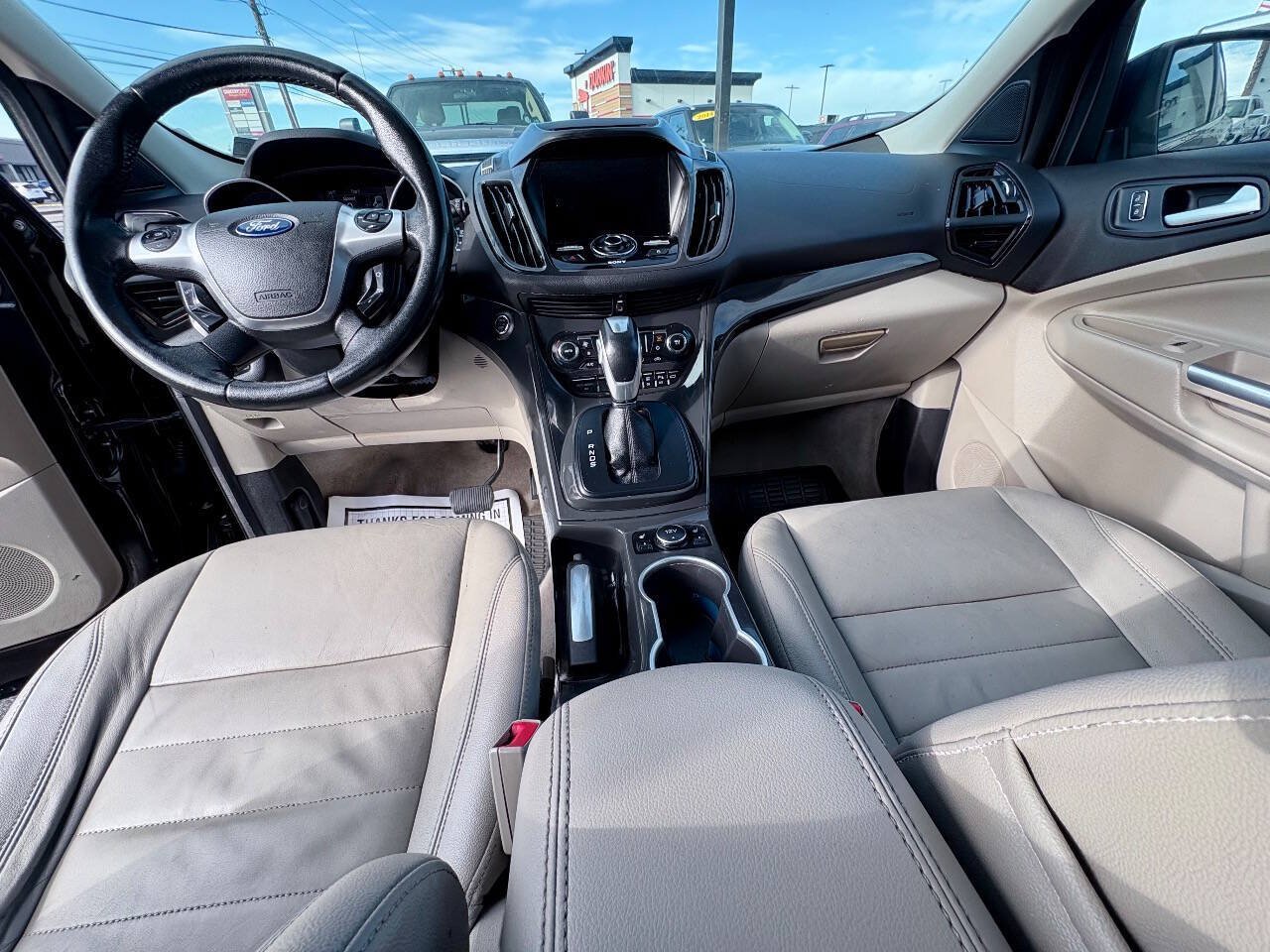 Used 2014 Ford Escape Titanium w/ Equipment Group 401A AWD/4WD image 22