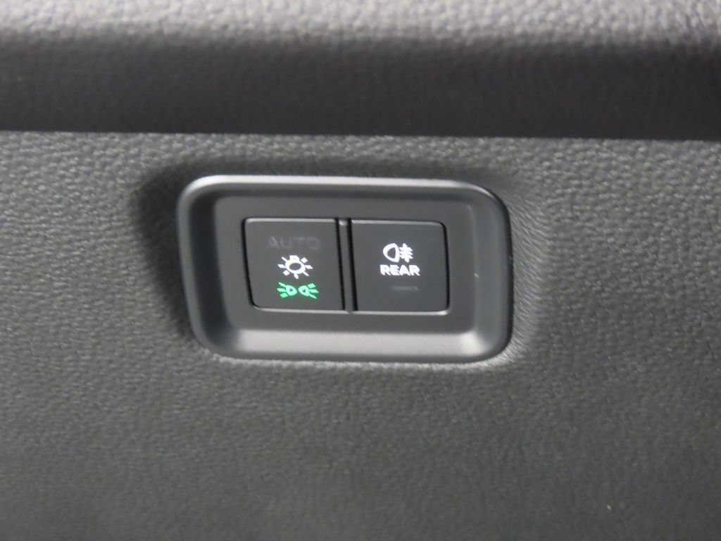 Certified 2026 Porsche Cayenne S AWD/4WD image 25