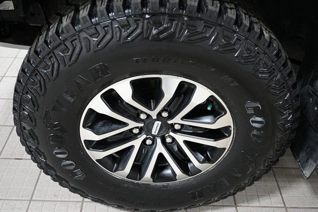 Used 2019 Ford F150 Raptor w/ Equipment Group 802A Luxury image 18