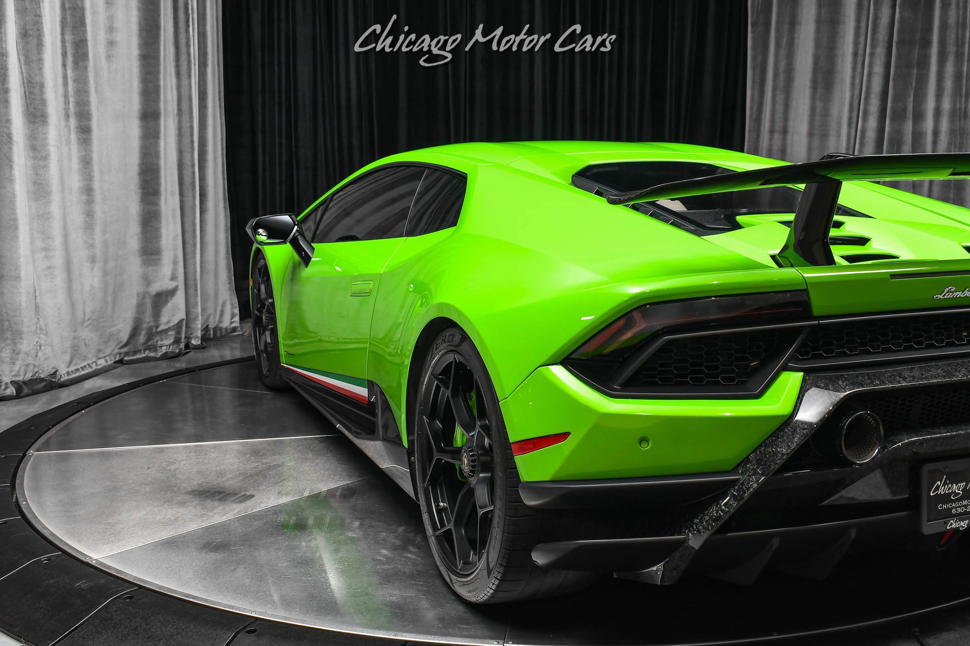 Used 2018 Lamborghini Huracan Performante AWD/4WD image 33
