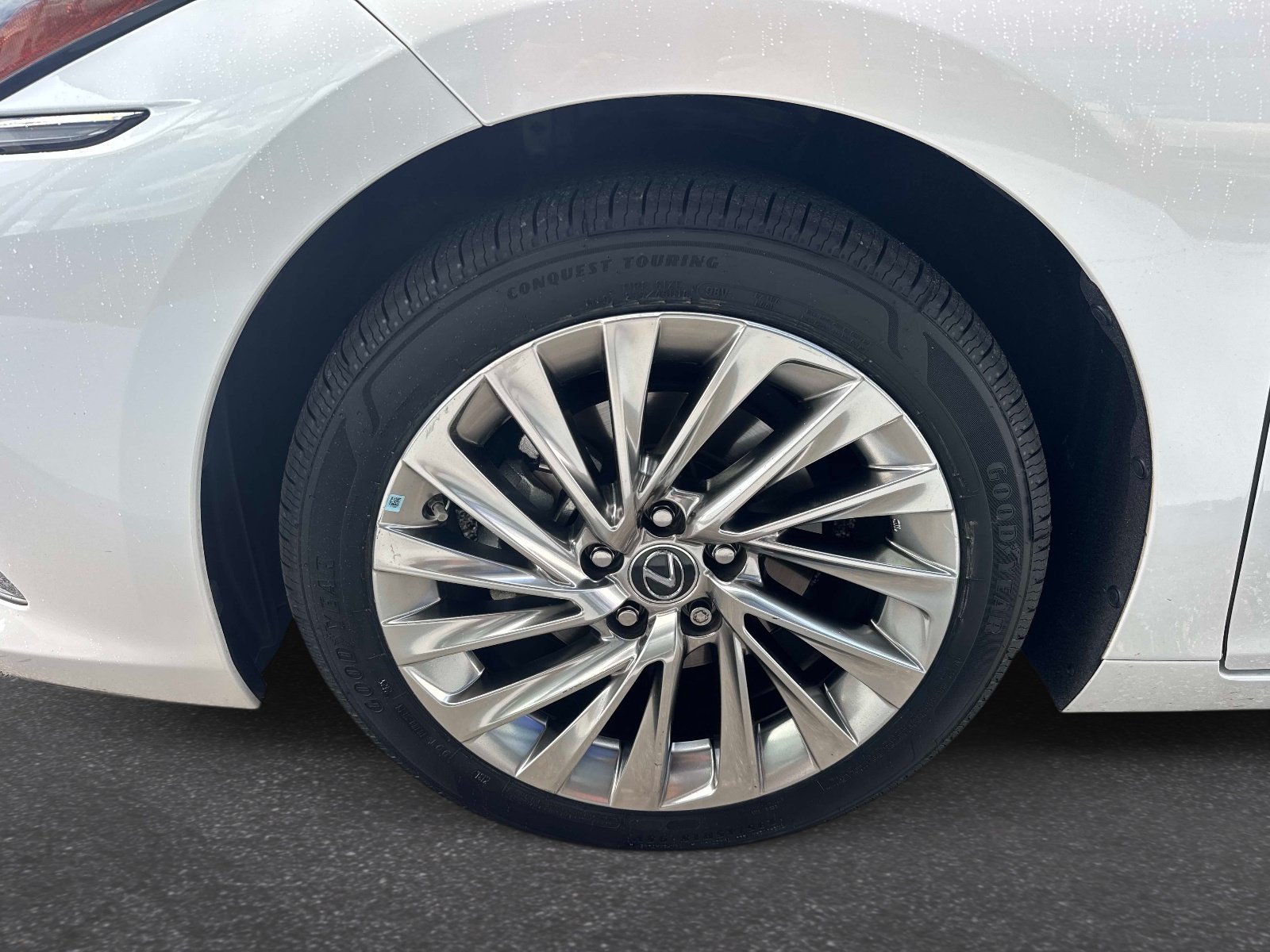 Certified 2023 Lexus ES 300h Ultra Luxury w/ Accessory Package (Z2) FWD image 10