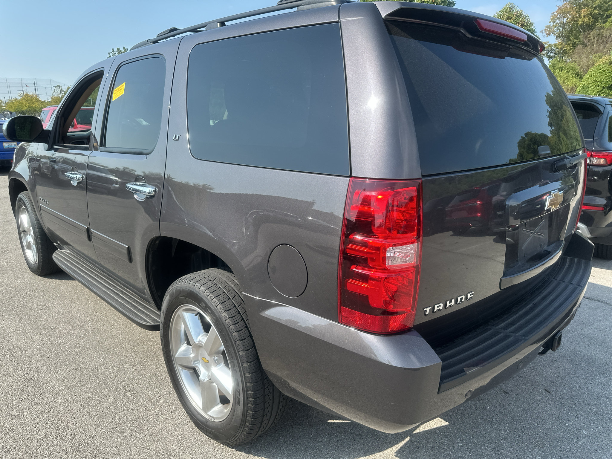 Used 2011 Chevrolet Tahoe LT w/ Regional Value Package AWD/4WD image 4