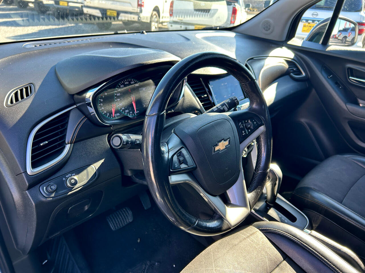 Used 2020 Chevrolet Trax LT w/ Redline Edition image 6