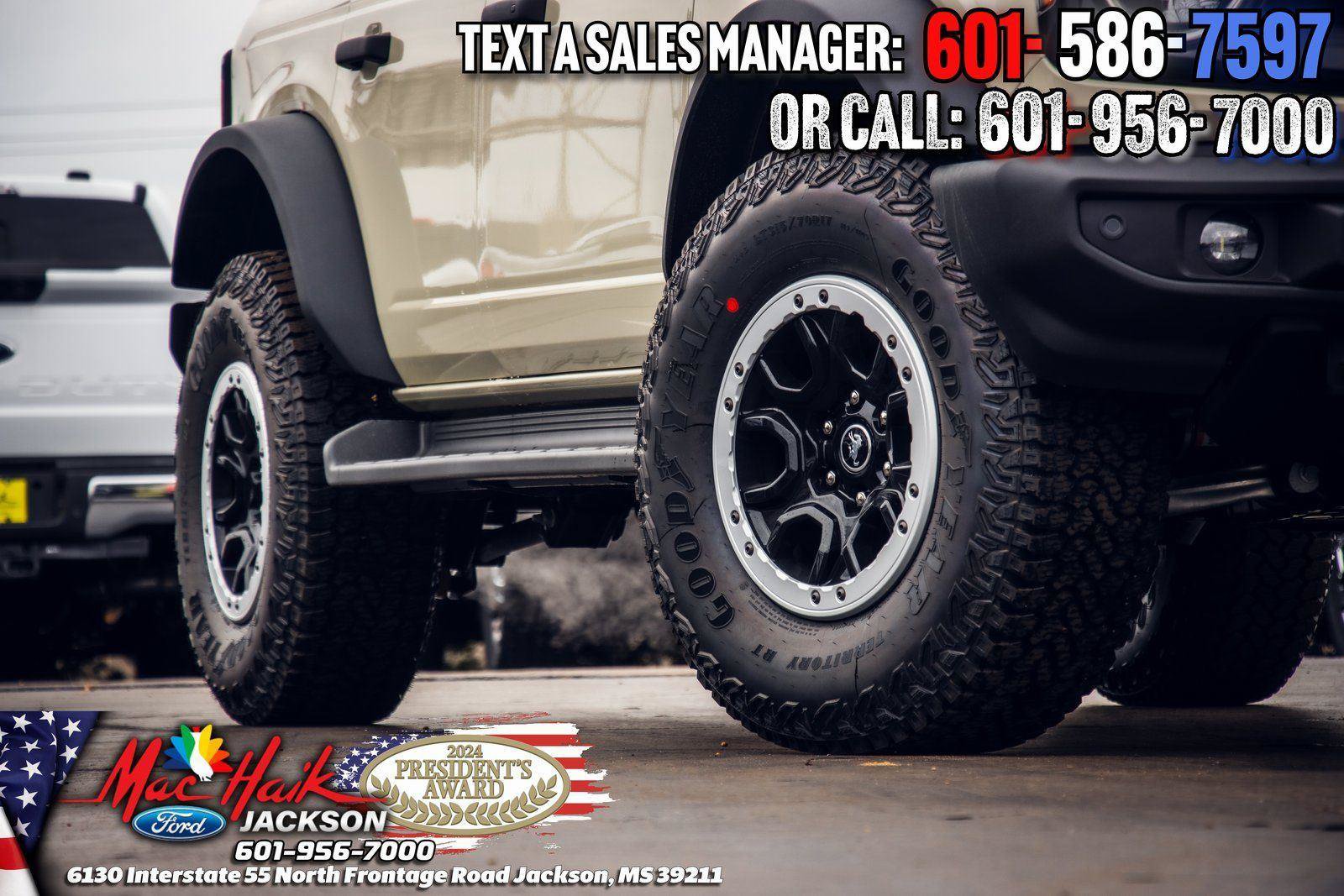 New 2026 Ford Bronco Outer Banks w/ Sasquatch Package AWD/4WD image 2