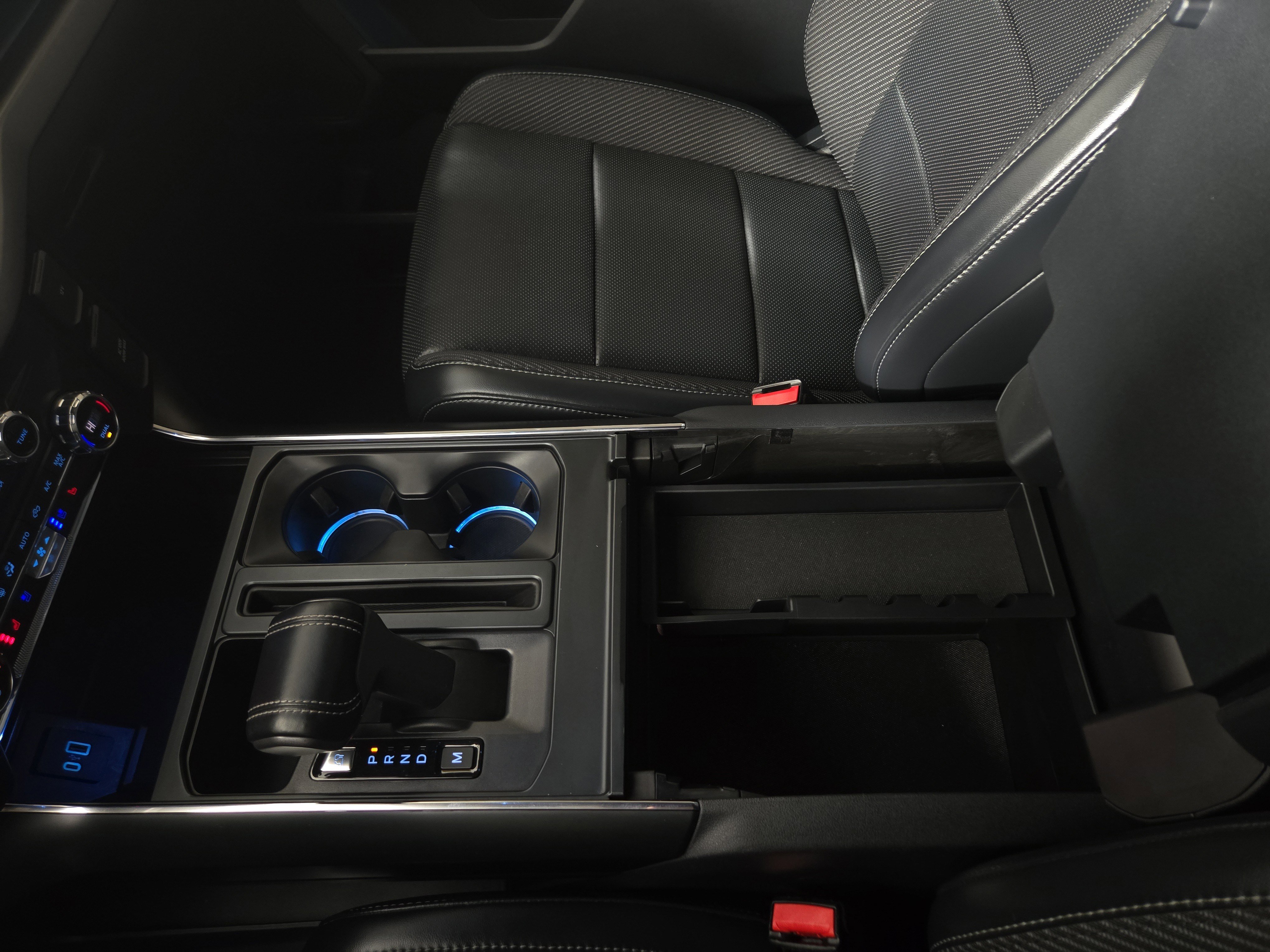 Used 2021 Ford F150 Raptor image 31