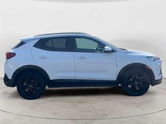 Used 2024 Buick Encore GX Sport Touring AWD/4WD image 6