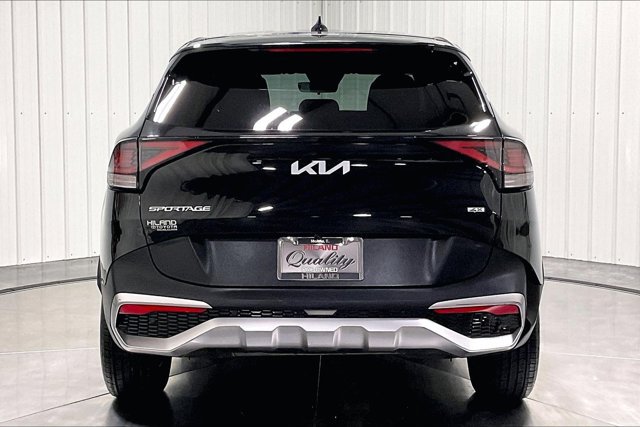 Used 2024 Kia Sportage LX AWD/4WD image 4