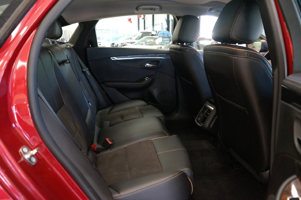 Used 2015 Chevrolet Impala LT FWD image 11