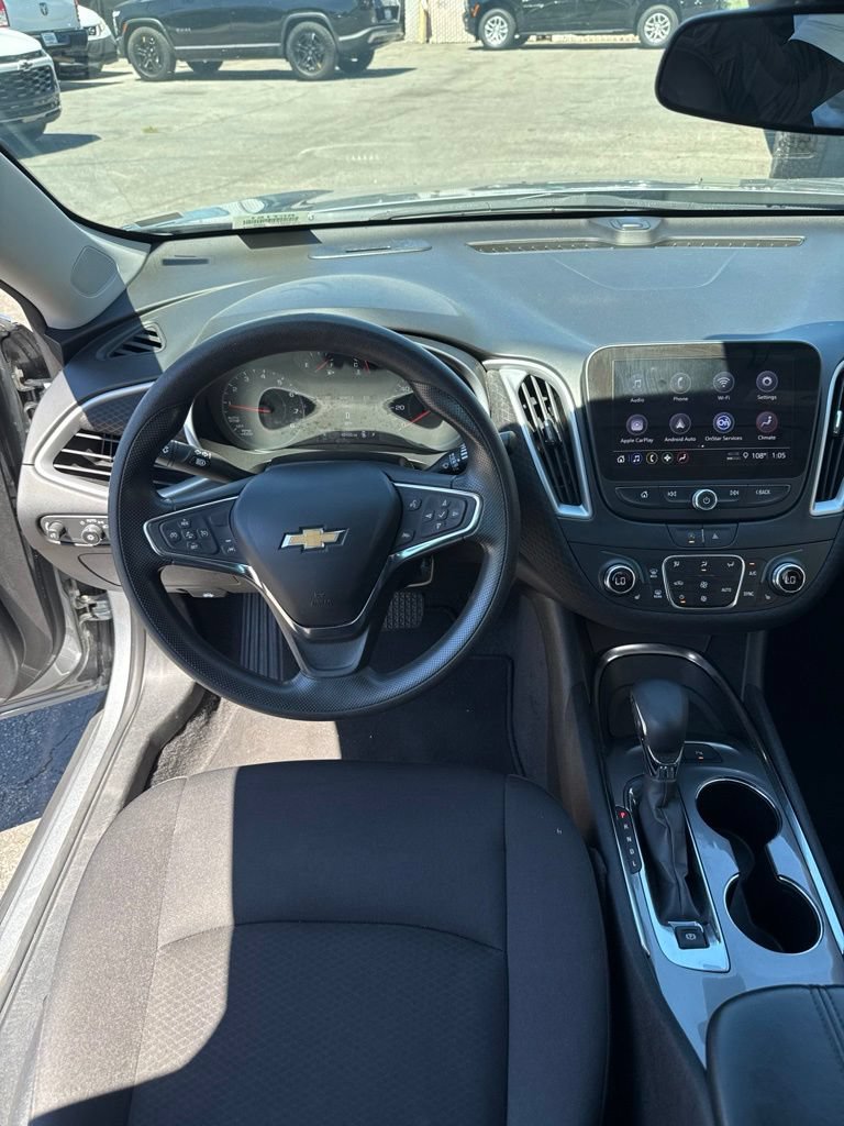 Used 2024 Chevrolet Malibu LT FWD image 25