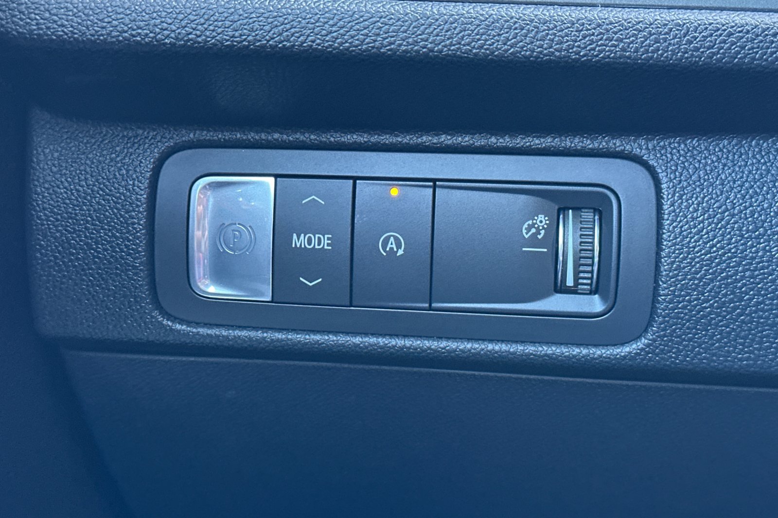 Used 2026 Chevrolet Traverse LT w/ LPO, Floor Liner Package FWD image 37