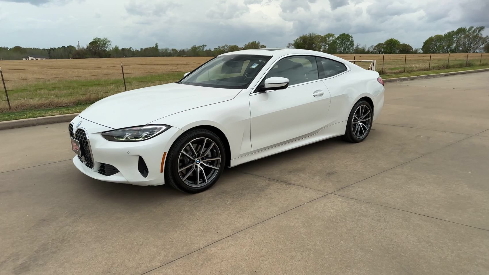 Used 2024 BMW 430i xDrive Coupe w/ Premium Package AWD/4WD image 4