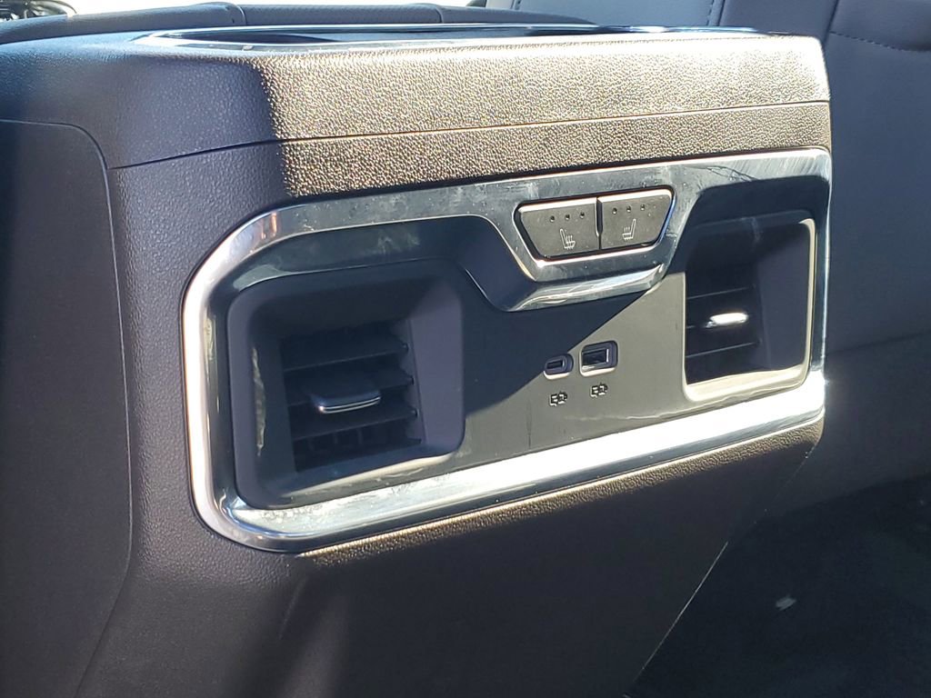 Used 2024 Chevrolet Silverado 2500 LTZ w/ LTZ Convenience Package image 34