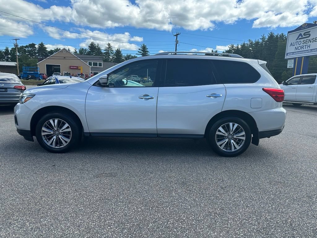 Used 2018 Nissan Pathfinder S AWD/4WD image 2