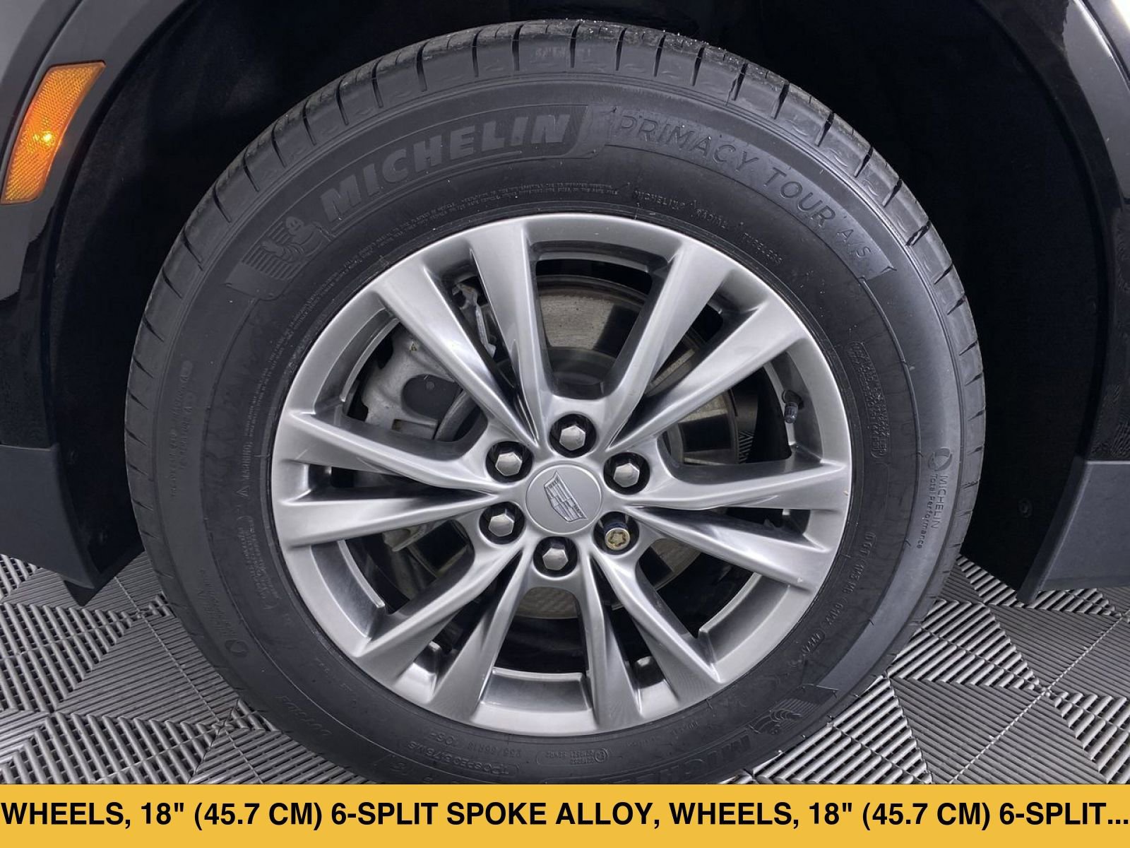 Certified 2022 Cadillac XT5 Premium Luxury AWD/4WD image 16