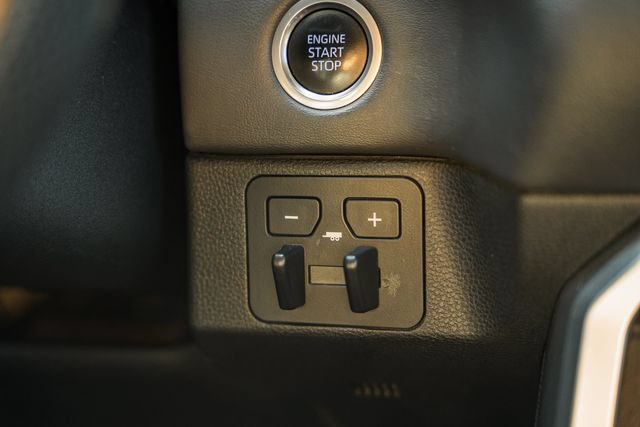 Used 2023 Toyota Tundra Platinum AWD/4WD image 28