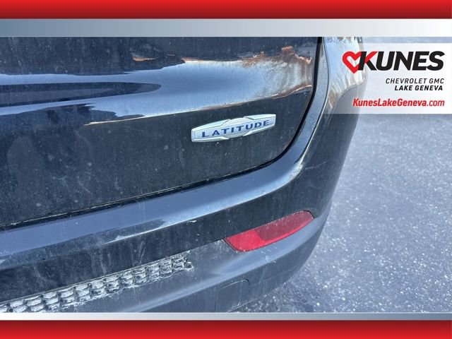 Used 2024 Jeep Compass Latitude image 7