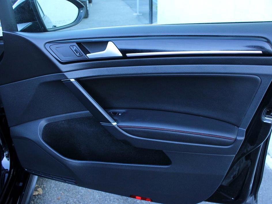 Used 2015 Volkswagen GTI Autobahn w/ Lighting Package (SEL) image 25