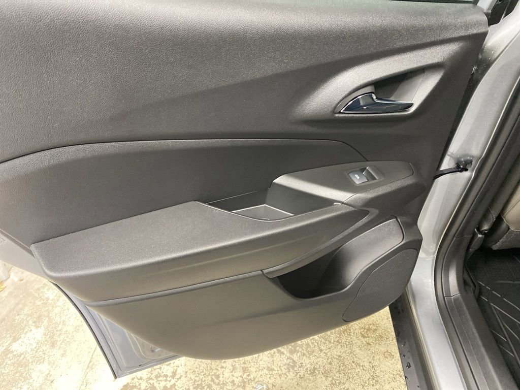 New 2026 Chevrolet Trax ACTIV w/ Sunroof Package image 33