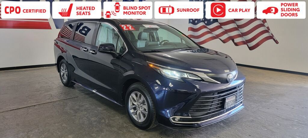 Certified 2022 Toyota Sienna XLE image 1