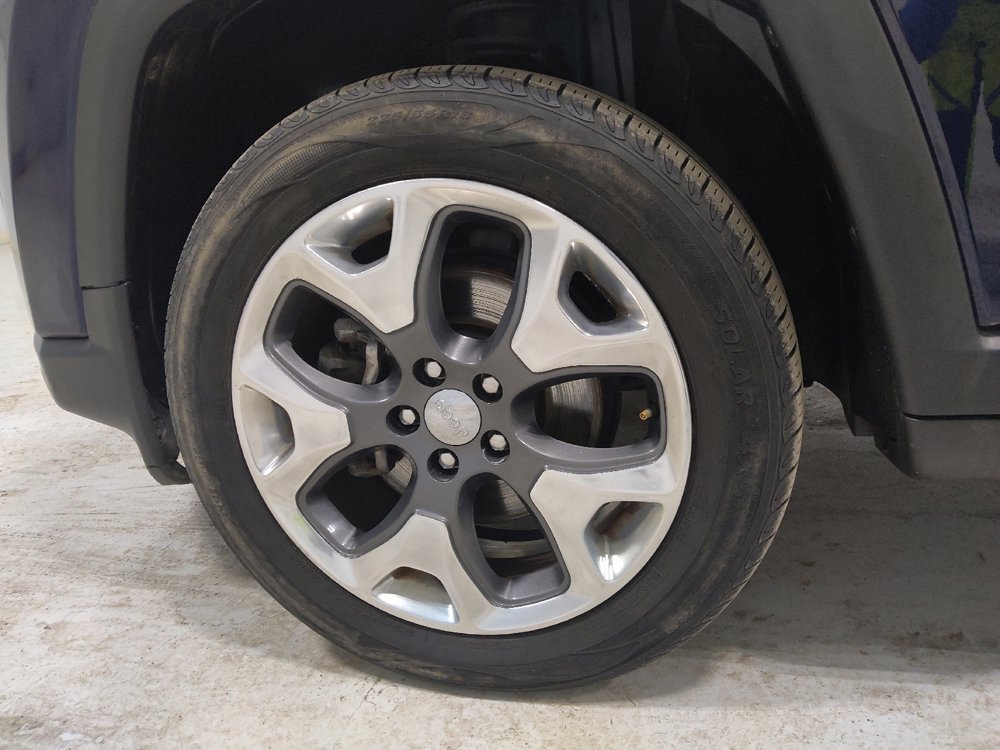 Used 2018 Jeep Compass Limited image 31