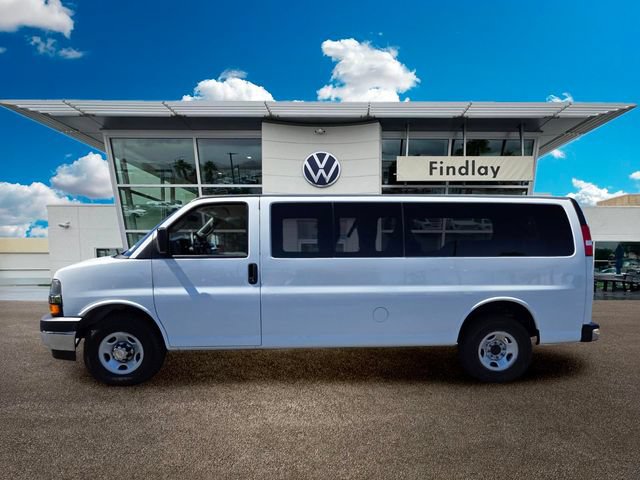Used 2024 Chevrolet Express 3500 LT w/ LT Preferred Equipment Group RWD image 3