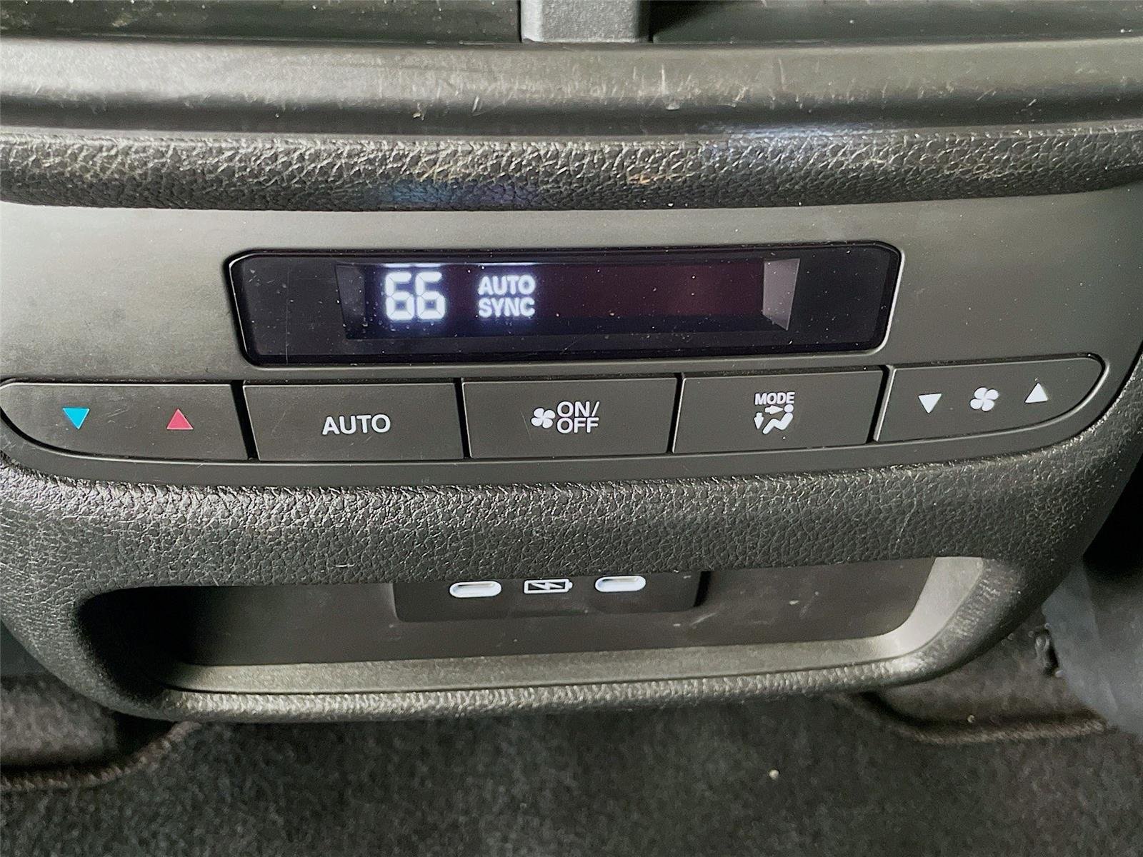 Used 2024 Honda Pilot EX-L image 29