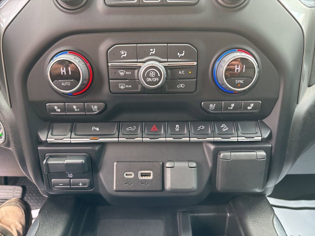 Used 2022 Chevrolet Silverado 2500 LTZ w/ LTZ Plus Package image 25