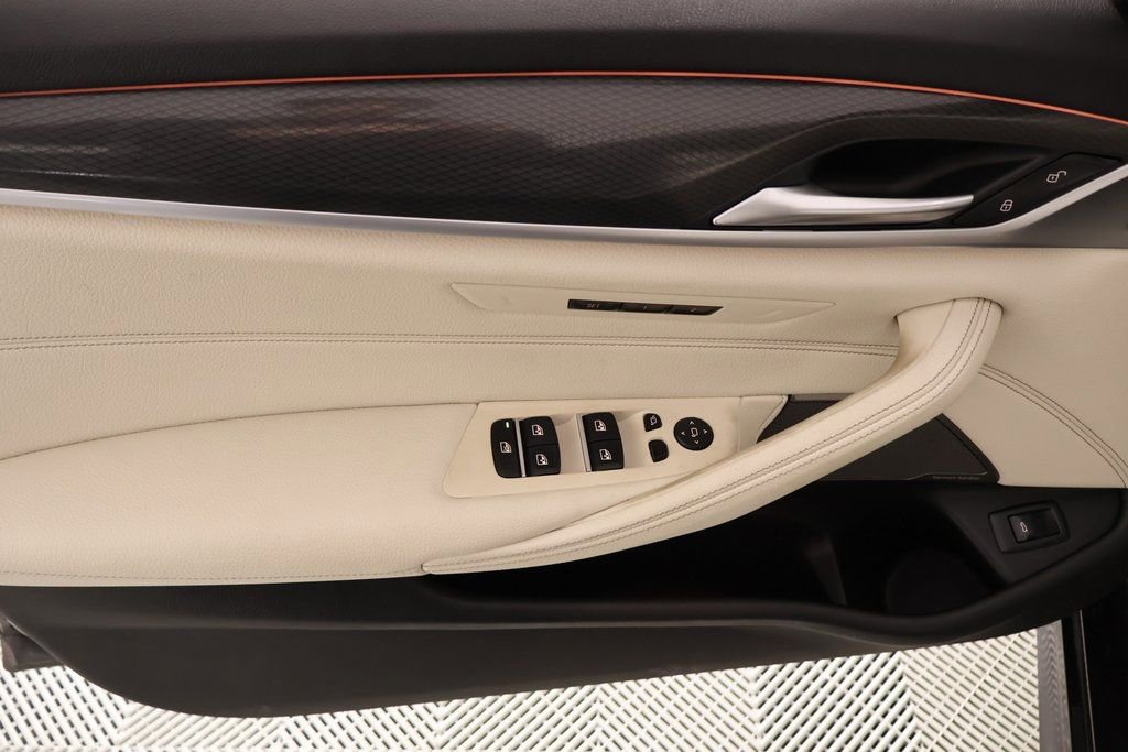 Certified 2023 BMW 540i xDrive w/ M Sport Package image 17