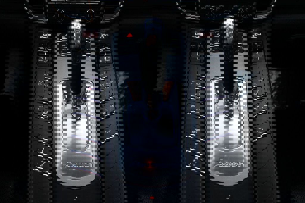 Used 2016 Porsche Panamera Edition image 24