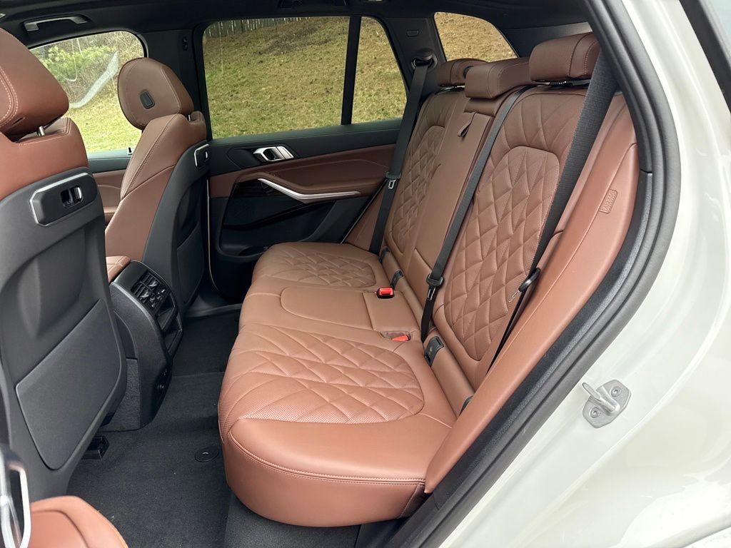 New 2026 BMW X5 xDrive50e image 22