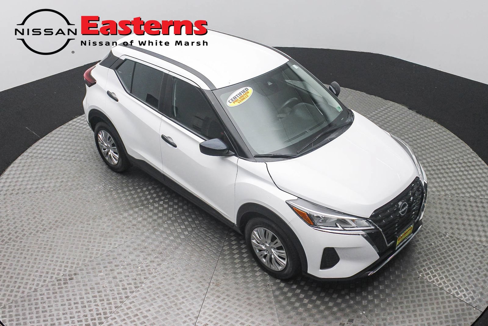 Used 2023 Nissan Kicks S FWD image 3