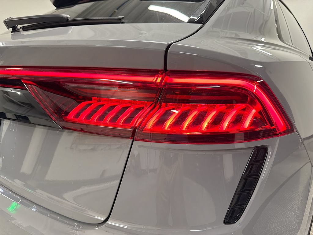 Used 2024 Audi RS Q8 AWD/4WD image 32