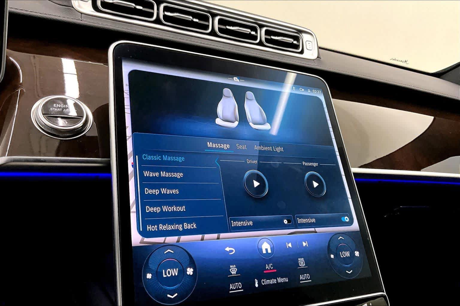 Used 2025 Mercedes-Benz S 500 4MATIC image 32