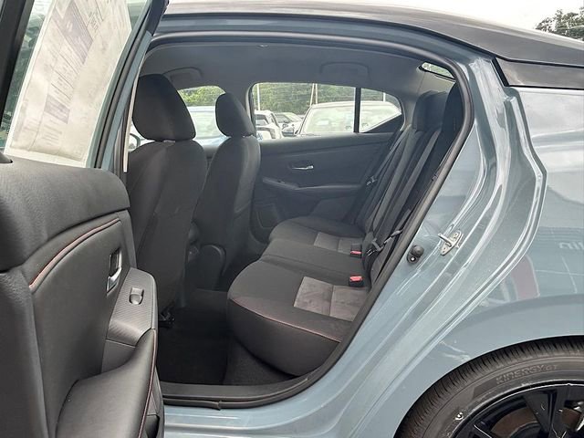 New 2025 Nissan Sentra SR w/ Midnight Edition image 21