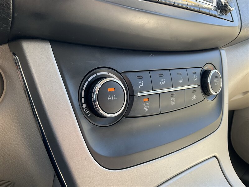 Used 2015 Nissan Sentra SV w/ Style Package FWD image 32