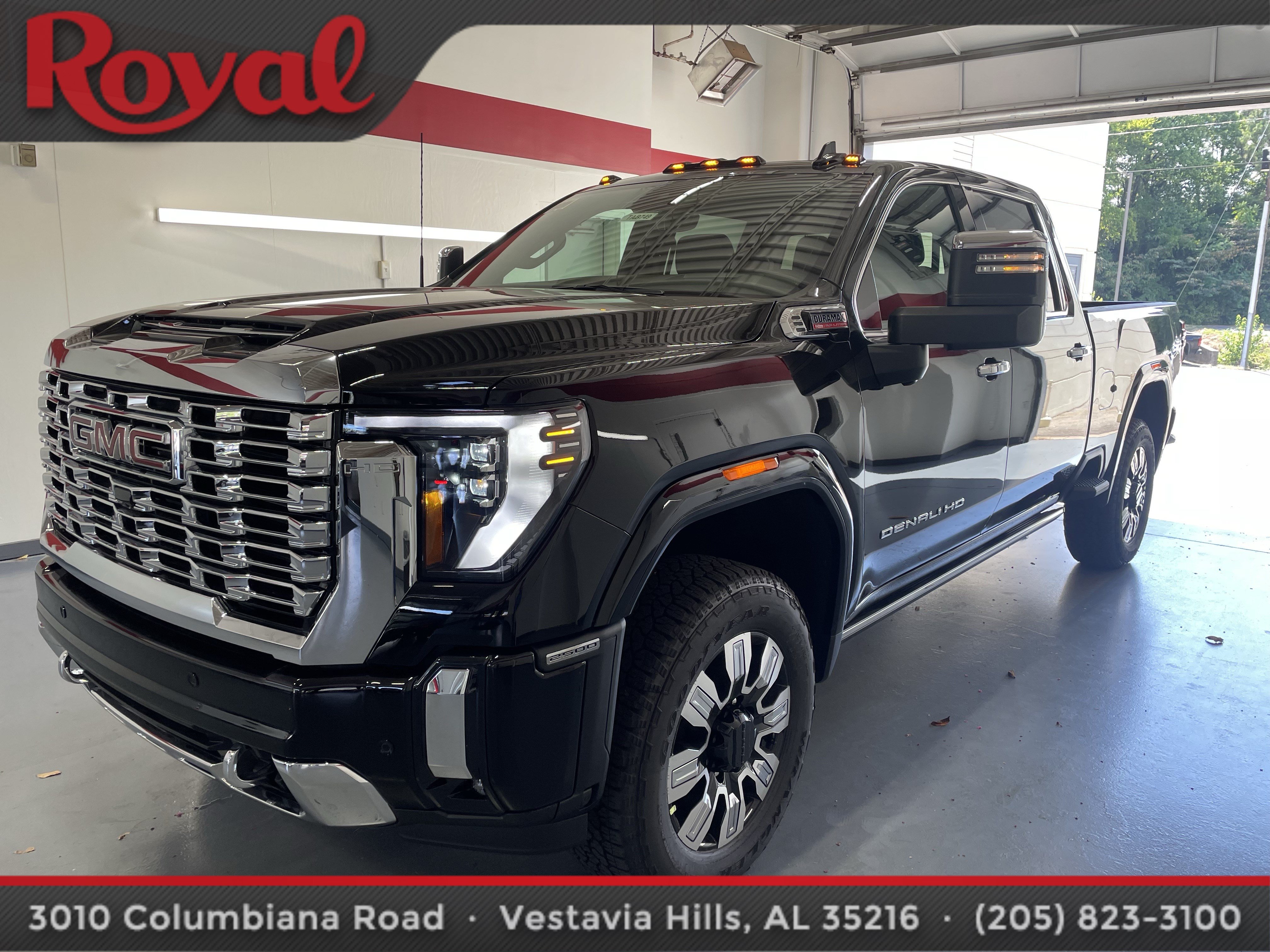 New 2026 GMC Sierra 2500 Denali w/ Denali Reserve Package AWD/4WD image 1