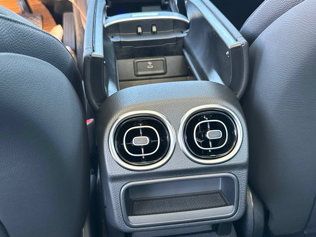 New 2026 Mercedes-Benz C 300 Sedan image 31