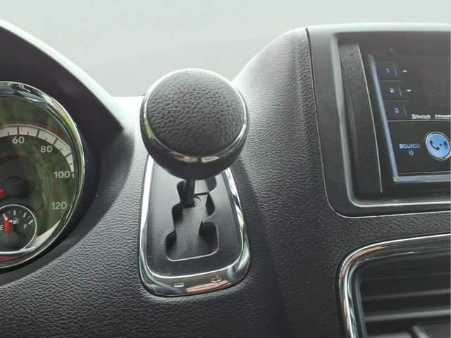 Used 2013 Dodge Grand Caravan SXT FWD image 20