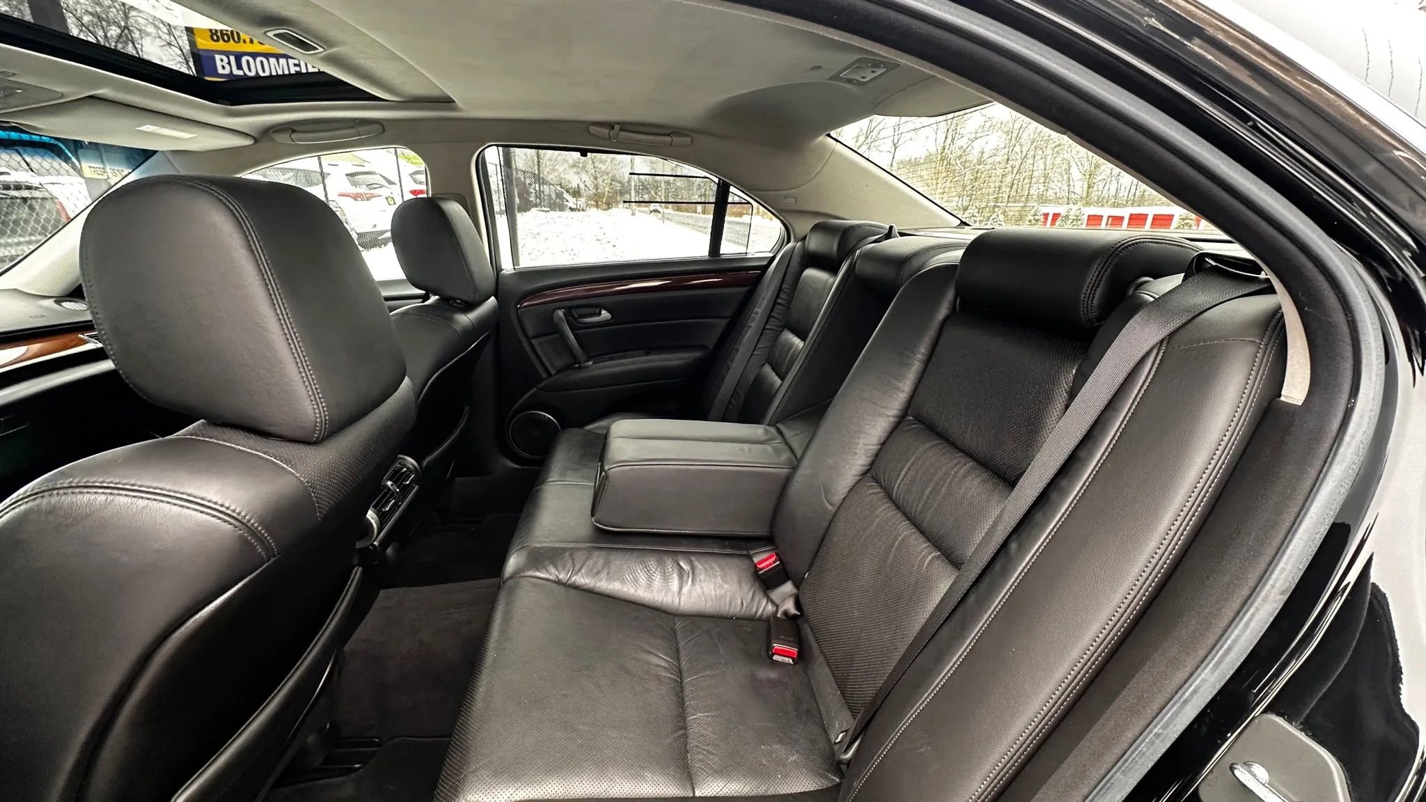 Used 2011 Acura RL image 24